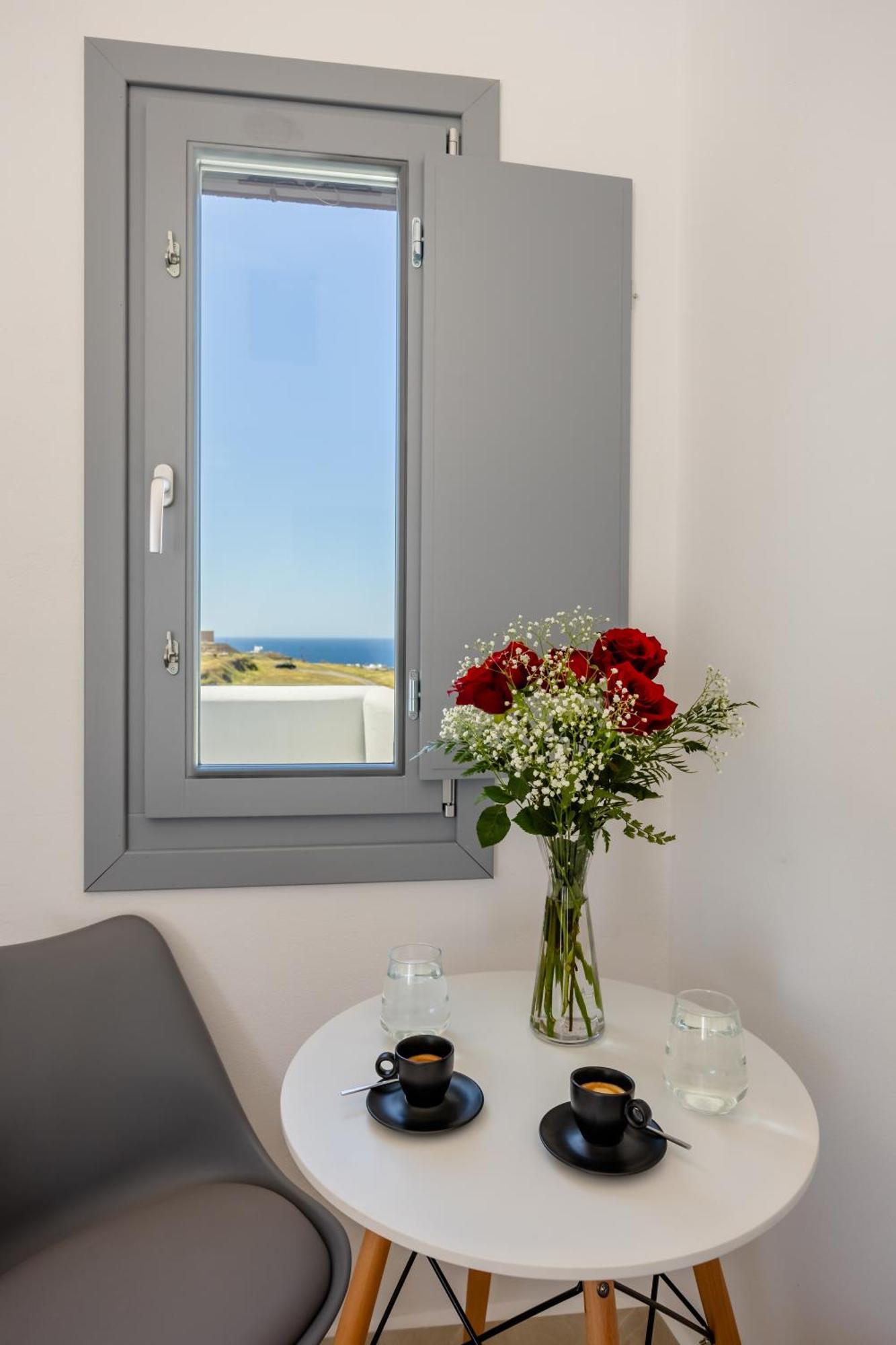 Nastram Suites Oia Exterior photo