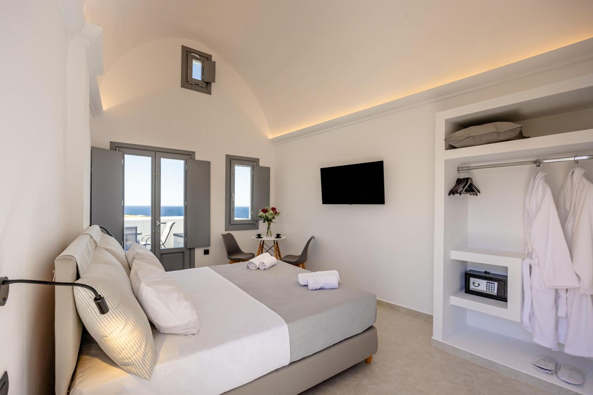 Nastram Suites Oia Exterior photo