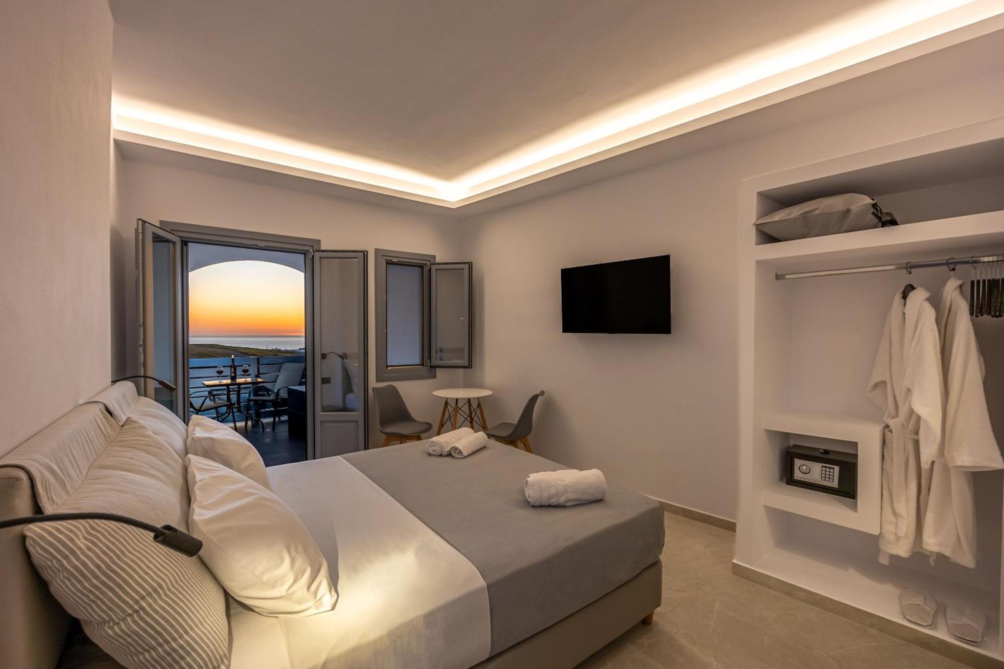 Nastram Suites Oia Exterior photo
