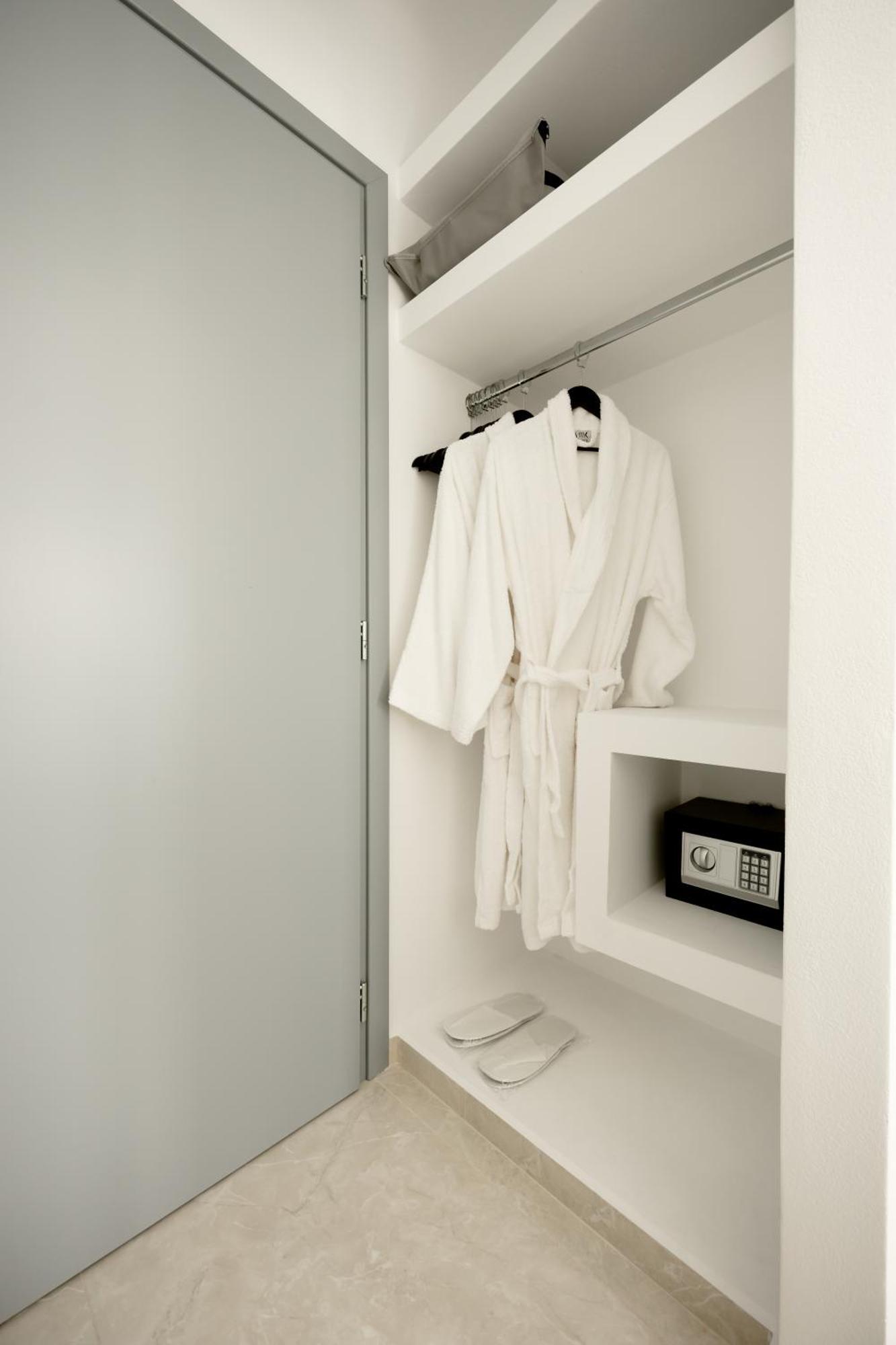 Nastram Suites Oia Room photo